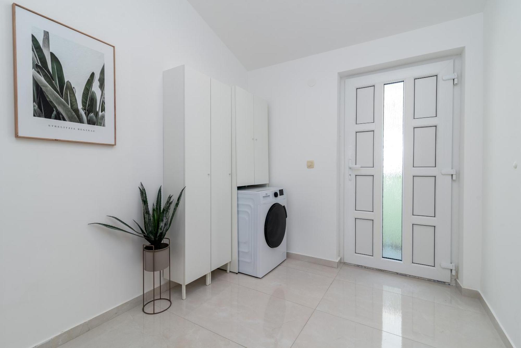 Sea View Apartment Karmen 耶塞尼采 外观 照片