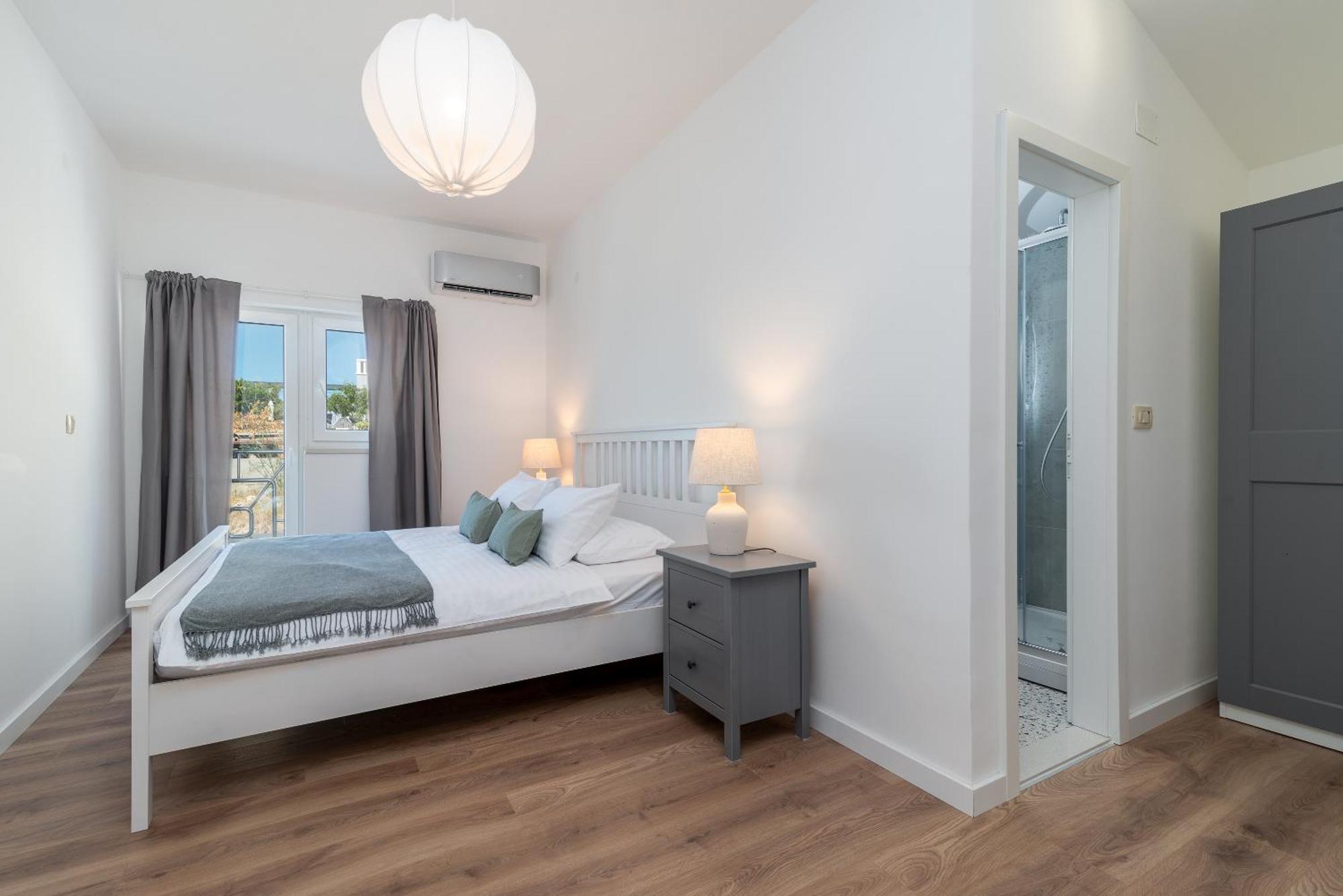 Sea View Apartment Karmen 耶塞尼采 外观 照片